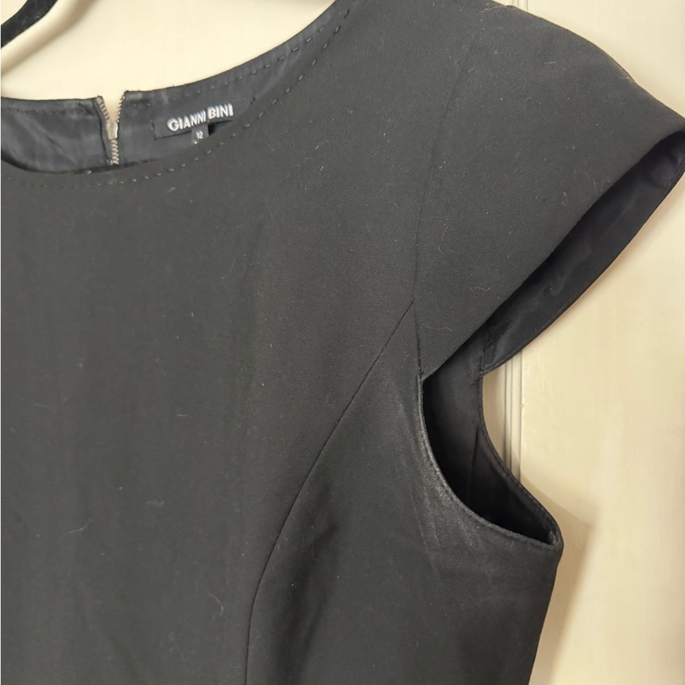 Gianni Bini Black Peplum Cap Sleeve Dress - Picture 4 of 6